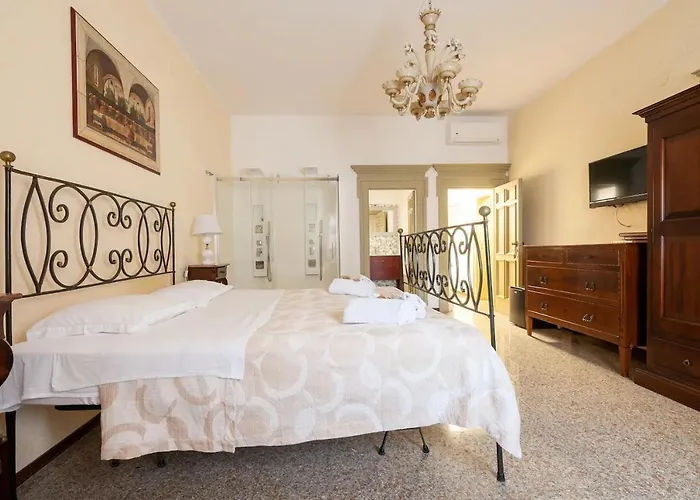 Errico Rooms